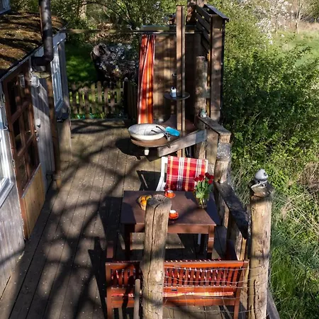 مكان تخييم Bauwagen Am Rande Der Welt